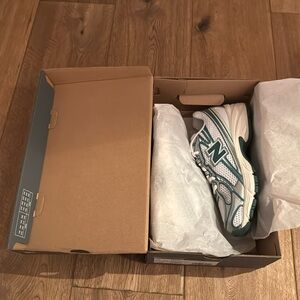 New Balance 740- new